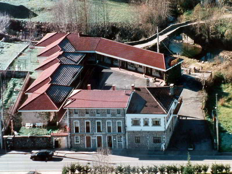 Hotel Rural "La Ruta De Cabrales" Mestas De Con Eksteriør bilde